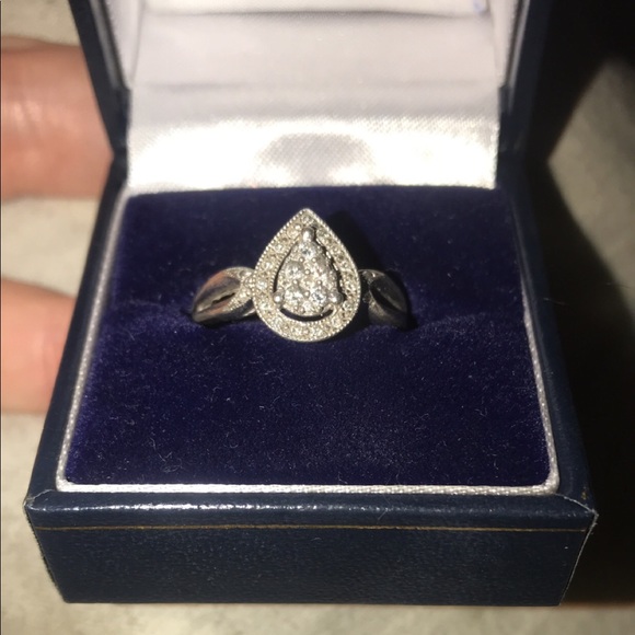 Kay ring - Picture 1 of 3